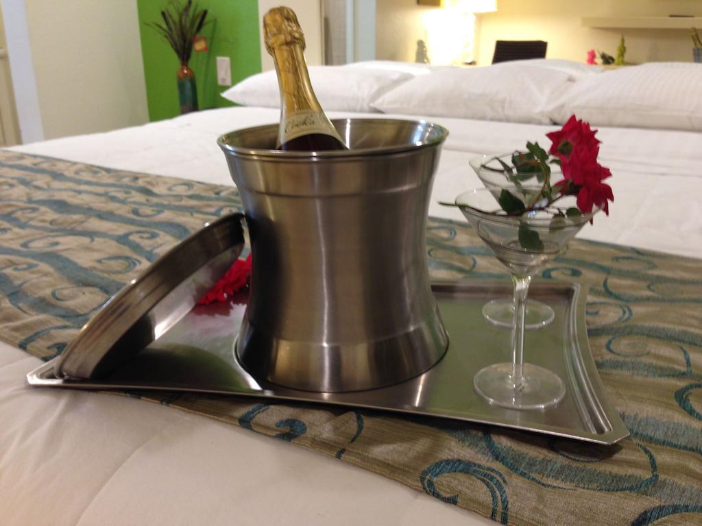 Romantic Inn & Suites 댈러스 외부 사진