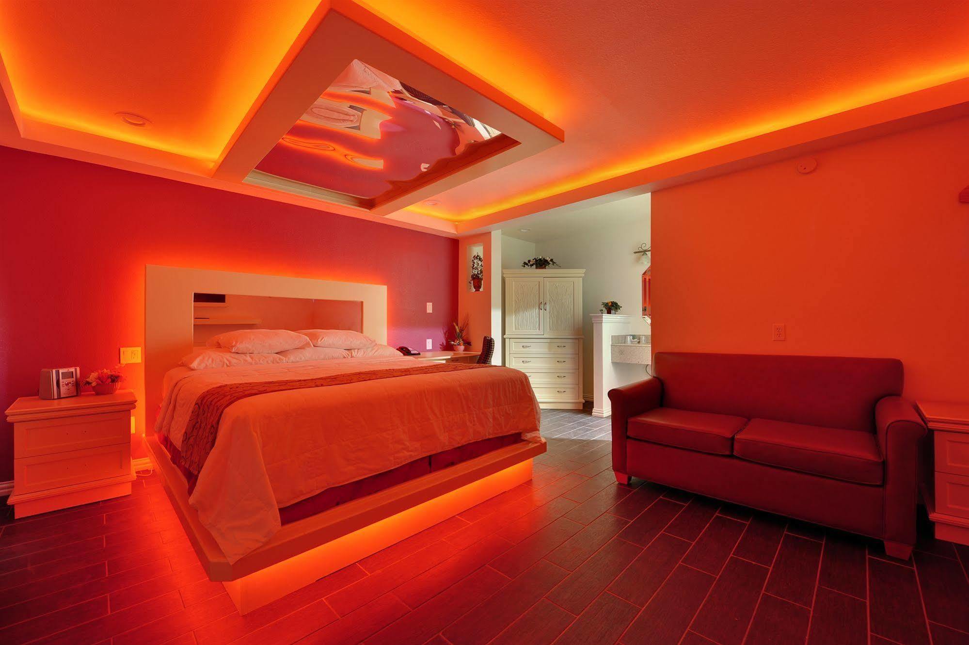 Romantic Inn & Suites 댈러스 외부 사진