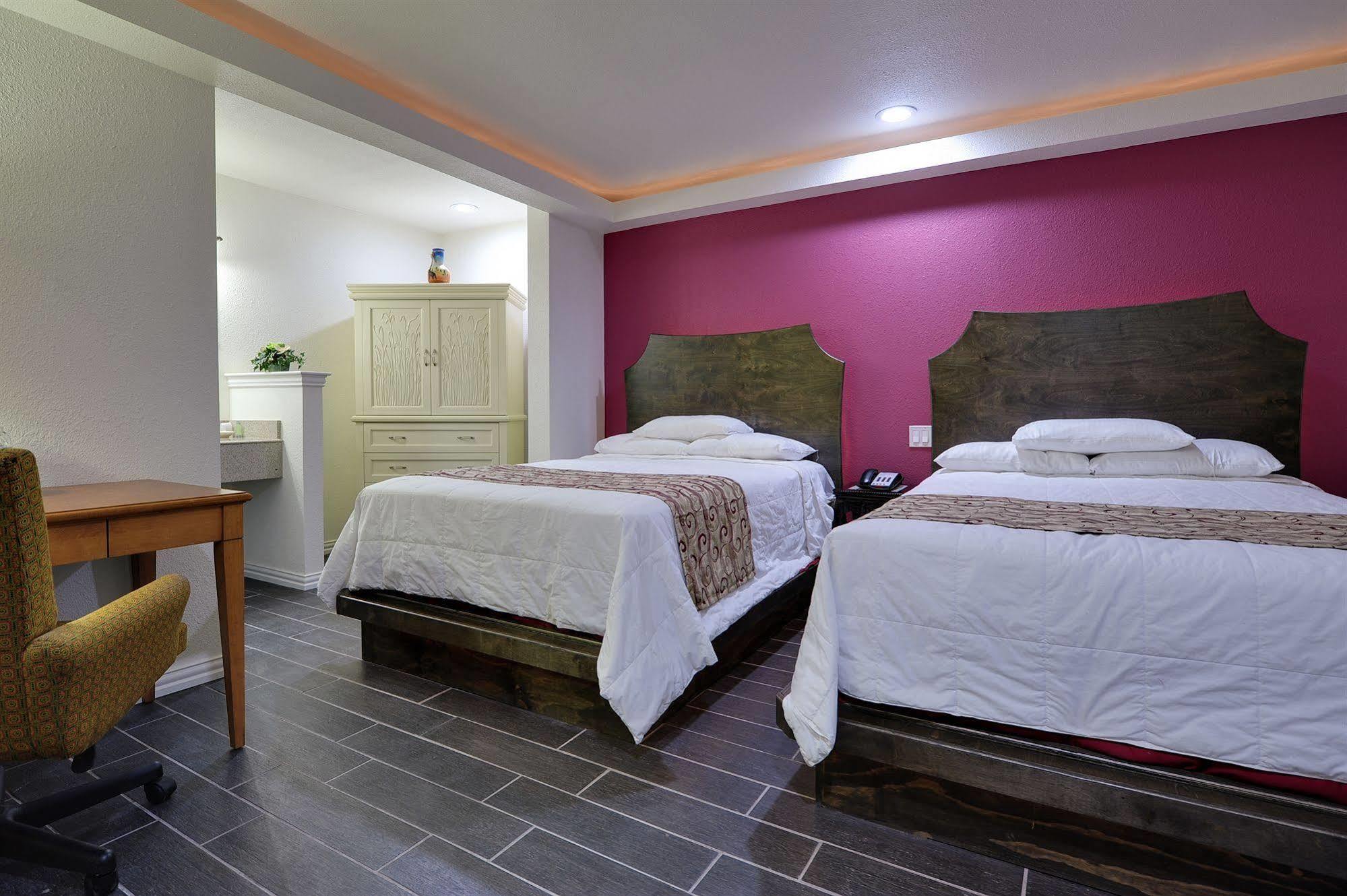 Romantic Inn & Suites 댈러스 외부 사진
