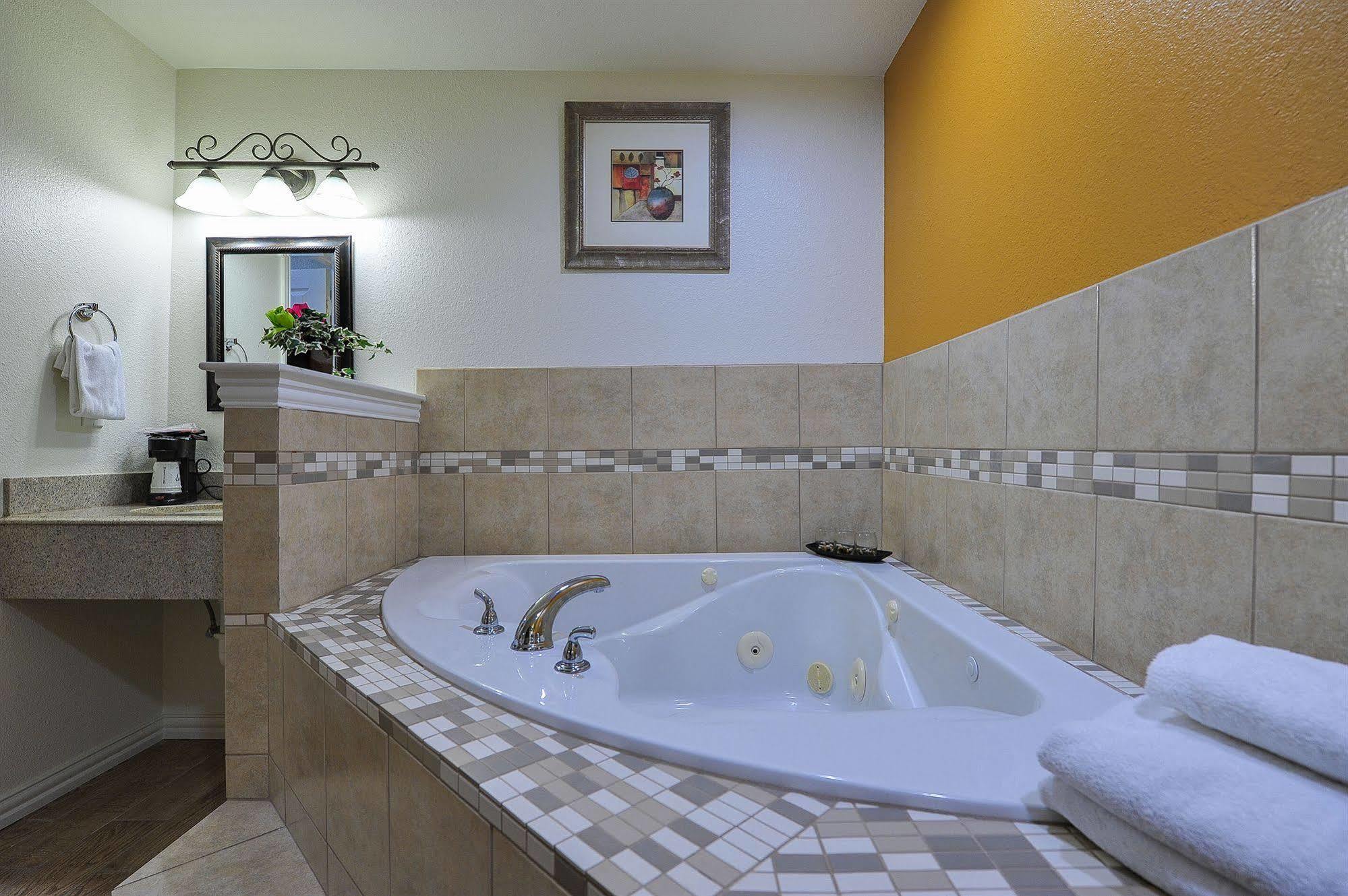 Romantic Inn & Suites 댈러스 외부 사진