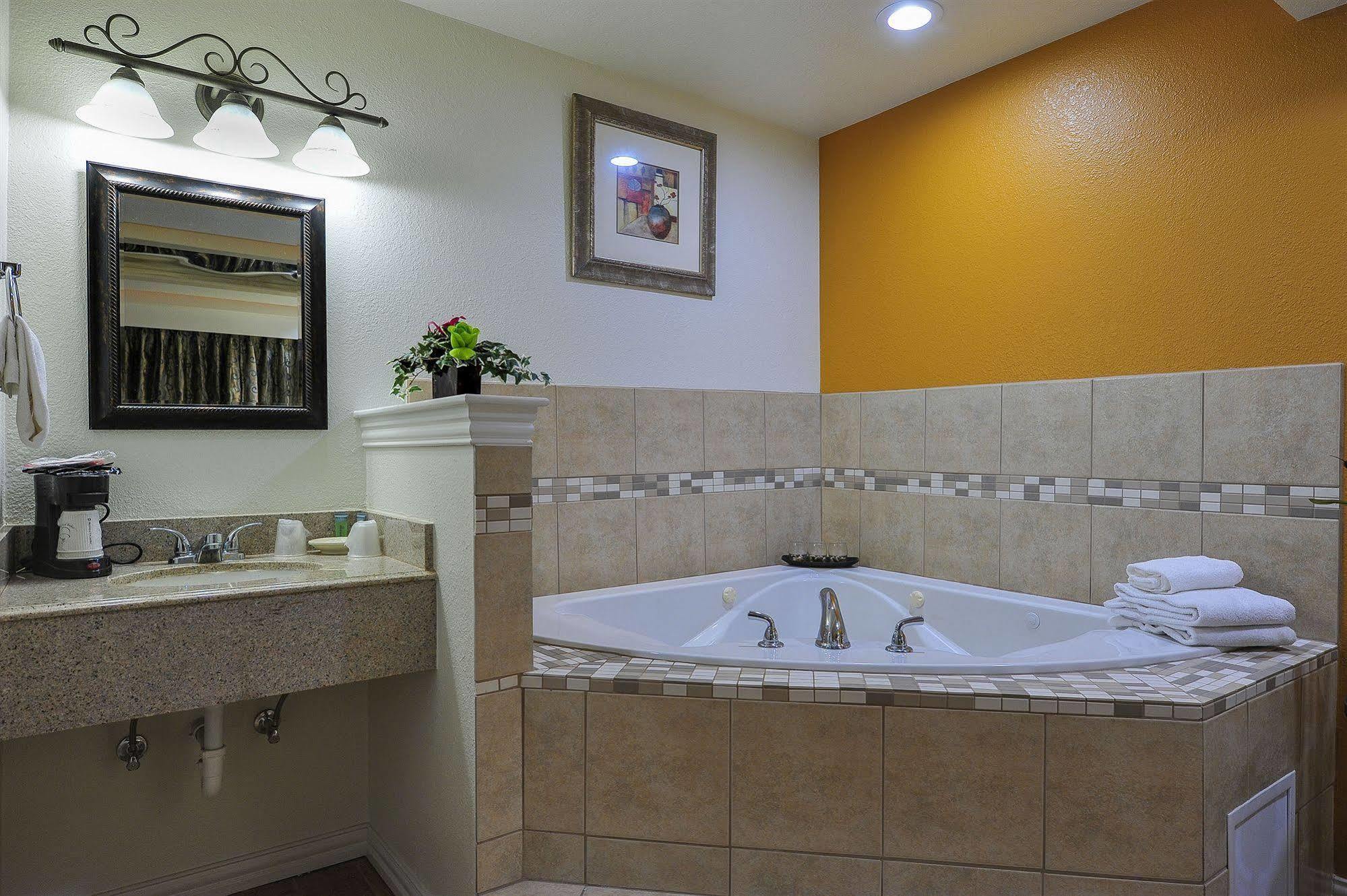 Romantic Inn & Suites 댈러스 외부 사진