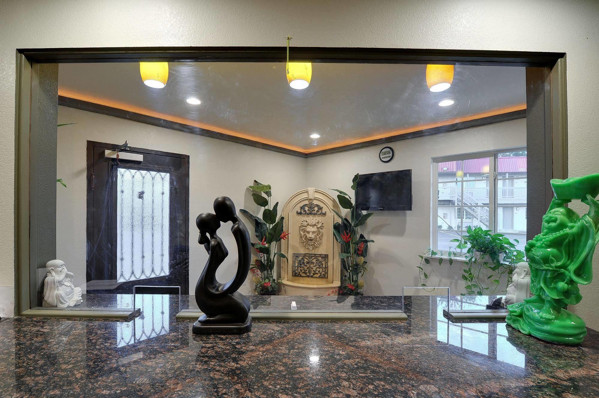 Romantic Inn & Suites 댈러스 외부 사진